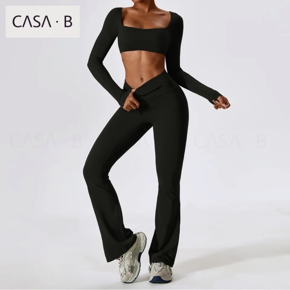 NEW💫CASA B ACTIVE| SERENITY Ultra Flattering Scrunched butt Flared Leggings Set